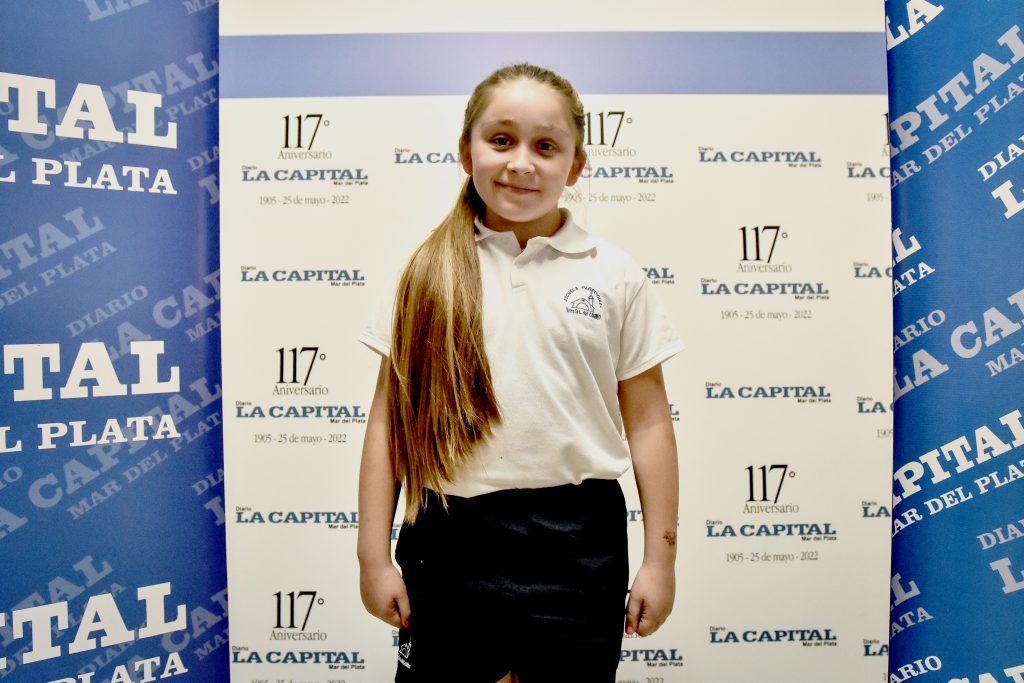 Precoz escritora de 8 años publica el libro “La niña anciana y otros  cuentos” « Diario La Capital de Mar del Plata