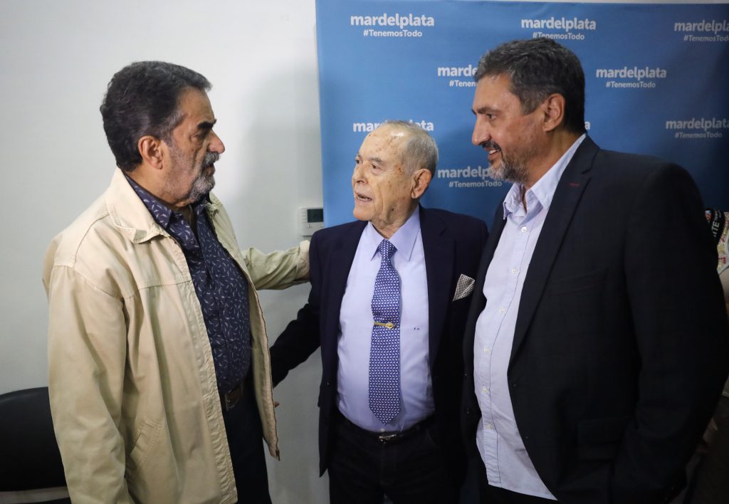 Patrani junto al empresario Florencio Aldrey y el actual presidente del Emtur, Bernardo Martín.