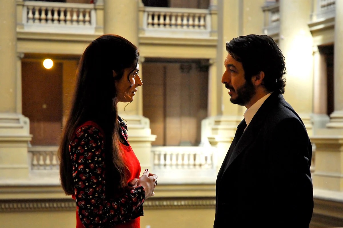 Soledad Villamil y Ricardo Darín en una escena de "El secreto de sus ojos", segunda película argentina en ganar un Oscar.