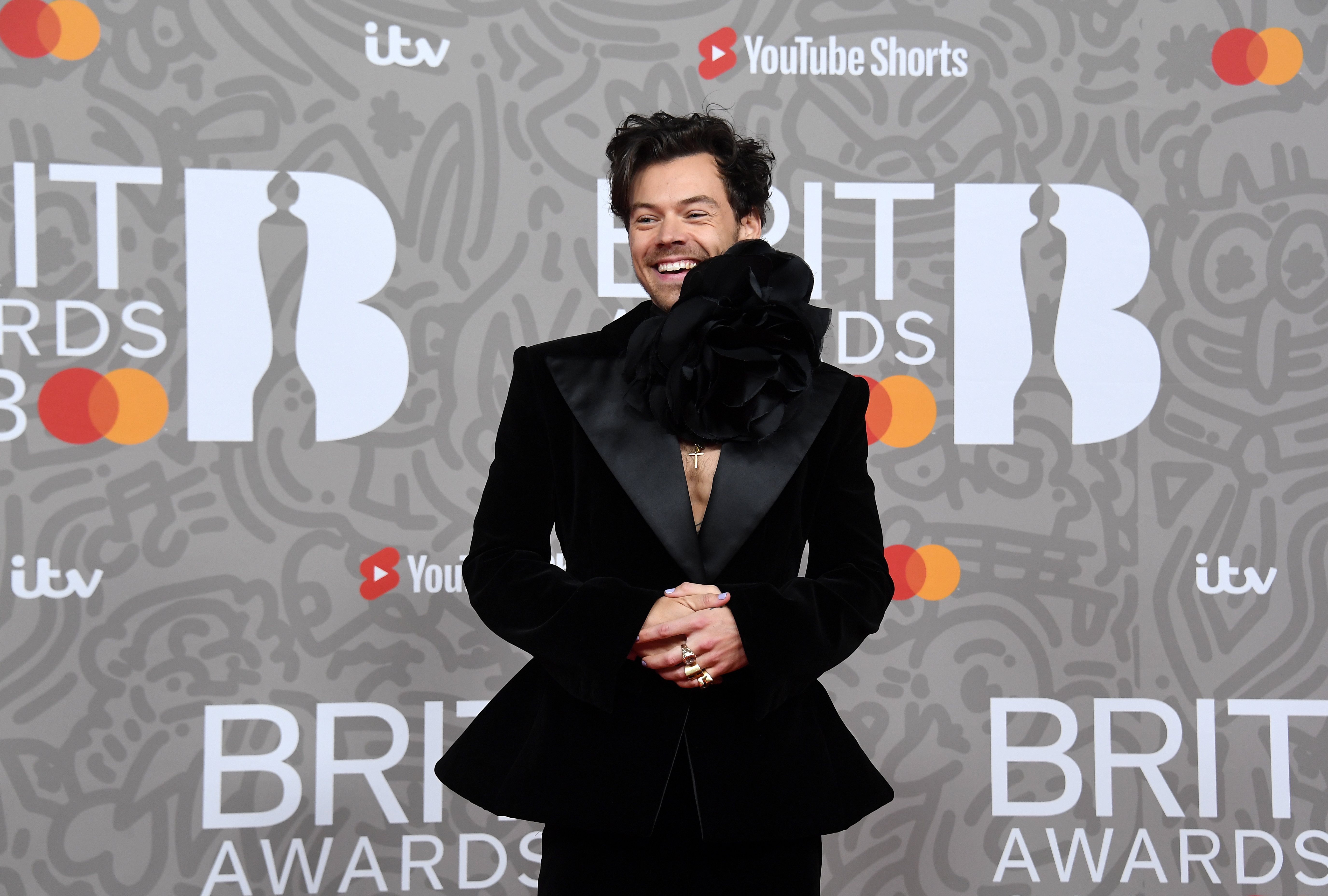 Harry Styles llega a la ceremonia de los Premios BRIT 2023 en el estadio The O2 de Londres. Foto: EFE | EPA | Andy Rain.
