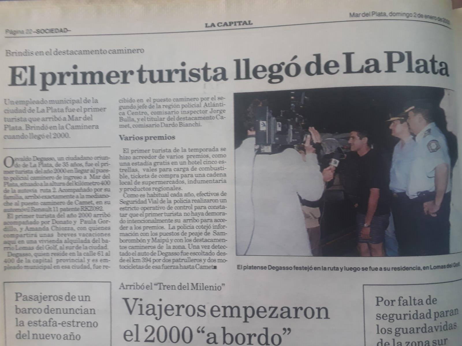 El primer turista del 2000, un empleado municipal de La Plata.