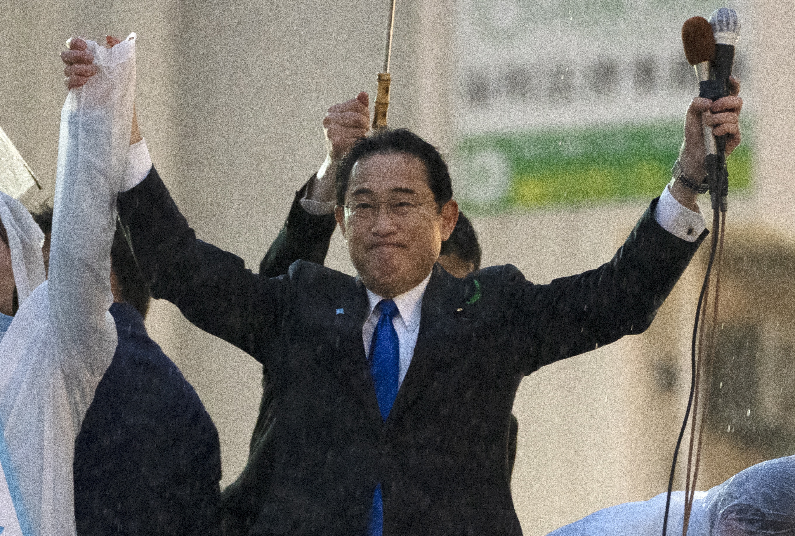 Japan's prime minister delivers stump speech in Ichikawa following Wakayama incident