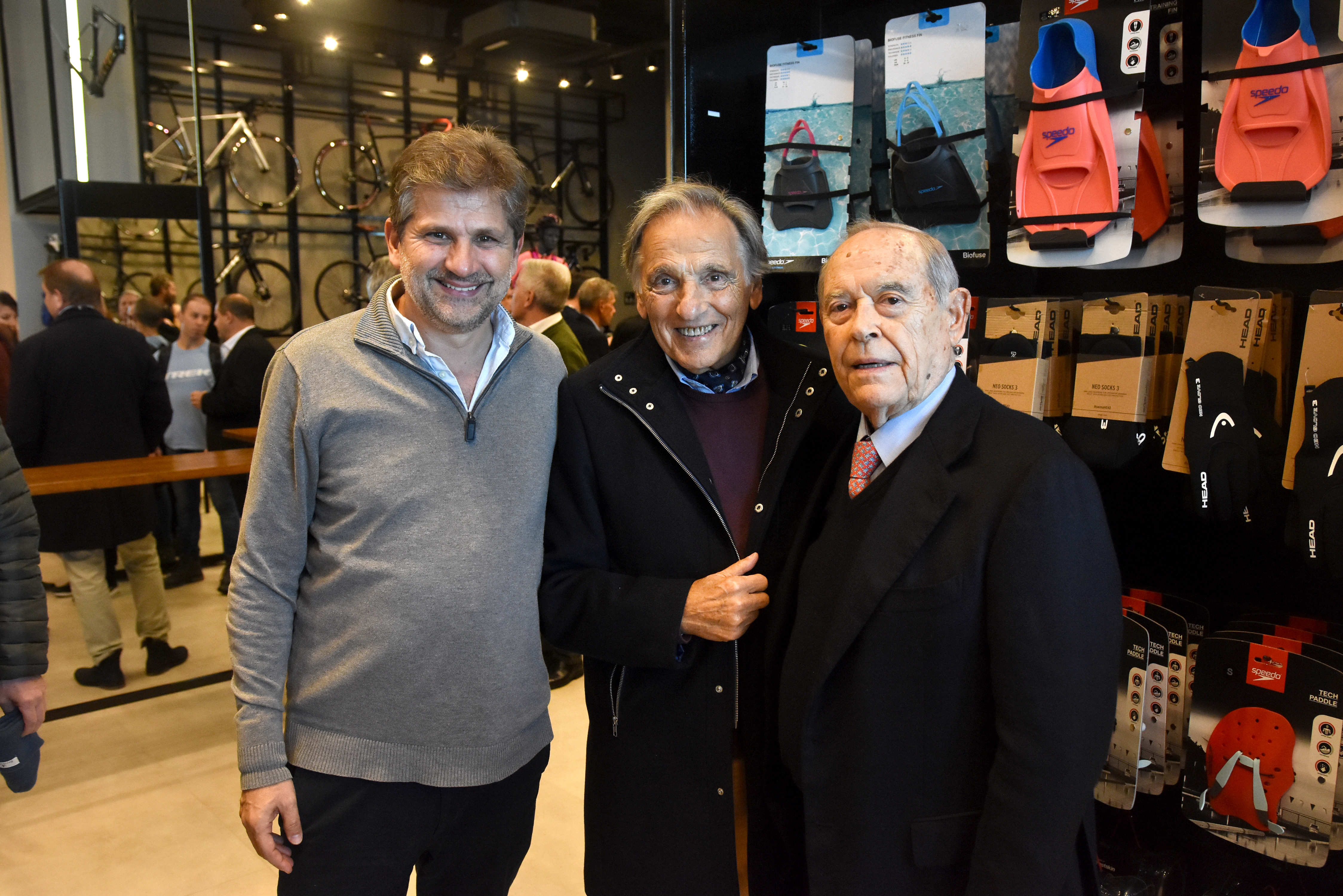 El director de Aerolíneas Argentinas, Ariel Ciano, su padre Cholo, y el director de LA CAPITAL Florencio Aldrey.