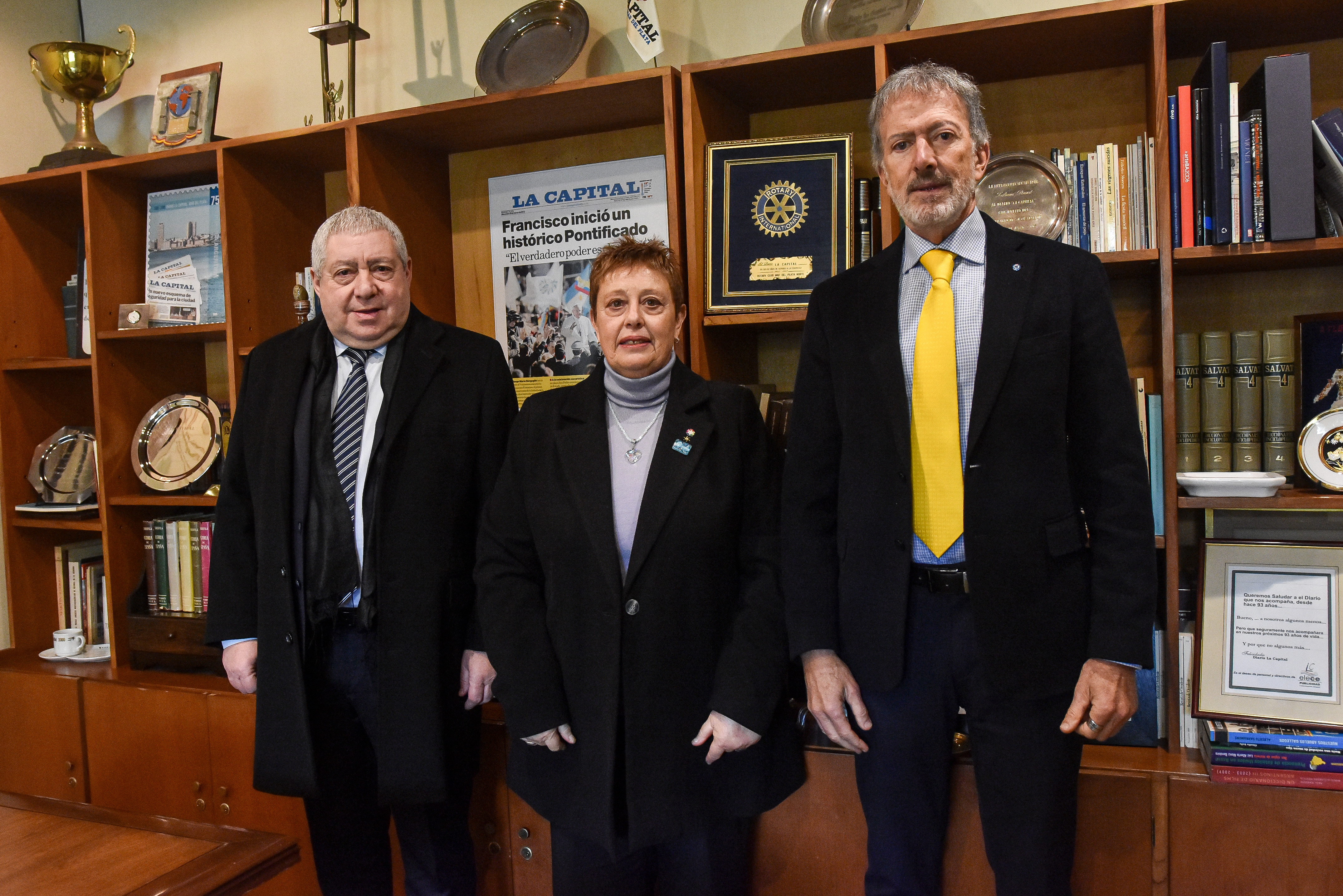 El presidente de la DAIA, Jorge Knoblovits, el vicepresidente Marcos Cohen y la titular de la Filial Mar del Plata, Claudia Malamud.