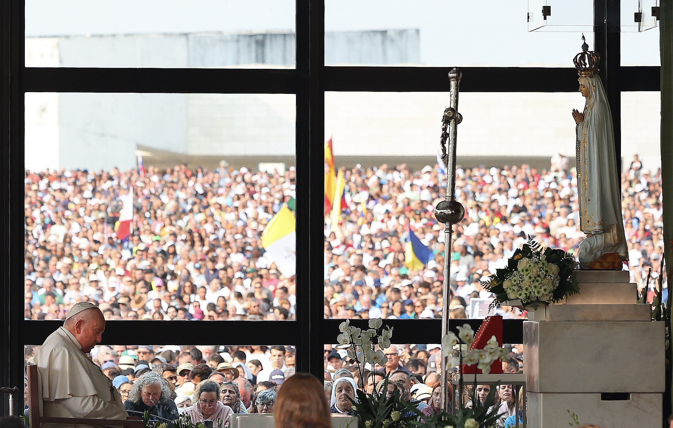 Pope Francis visits Fatima during World Youth Day