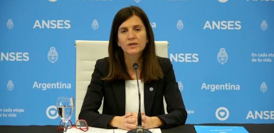 La directora ejecutiva de la Anses, Fernanda Raverta, al dar precisiones sobre los créditos de hasta $ 400 mil.