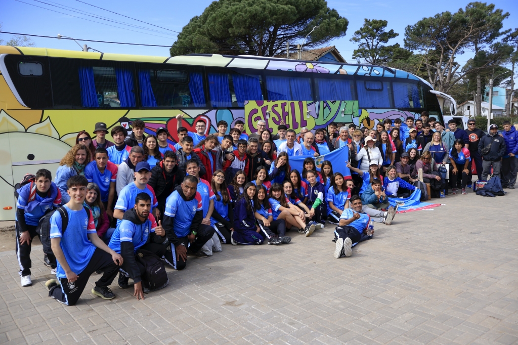 Récord de deportistas geselinos que participaran en la final de los Juegpos Bonaerenses en Mar del Plata.