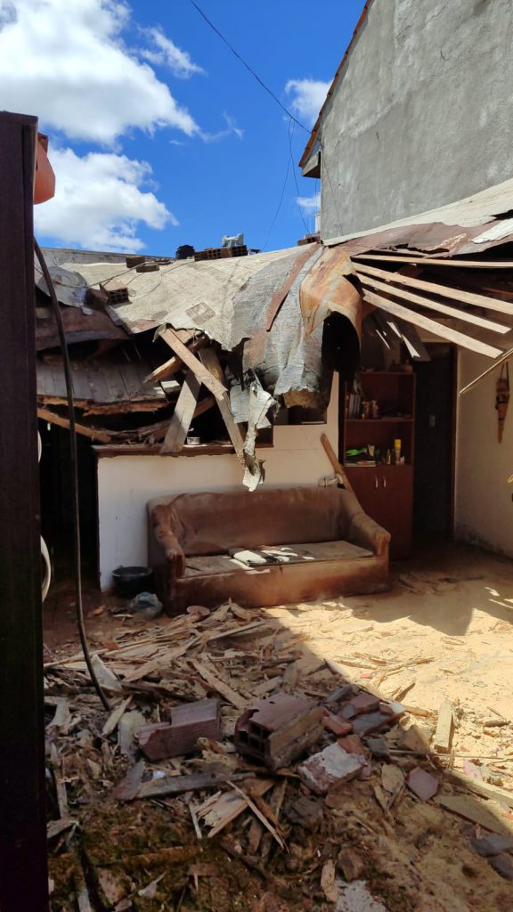 El temporal ocasionó destrozos en una vivienda ubicada en Irala al 5.500.