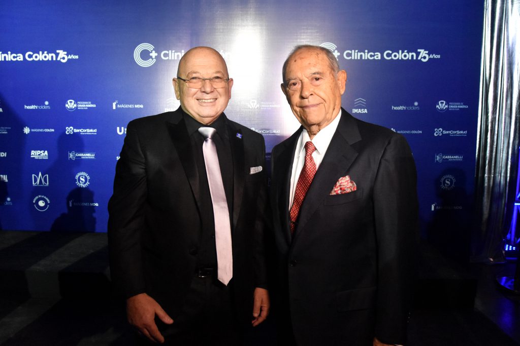 El empresario Florencio Aldrey junto a Juan Carlos Staltari, presidente del directorio de la Clínica Colón. 