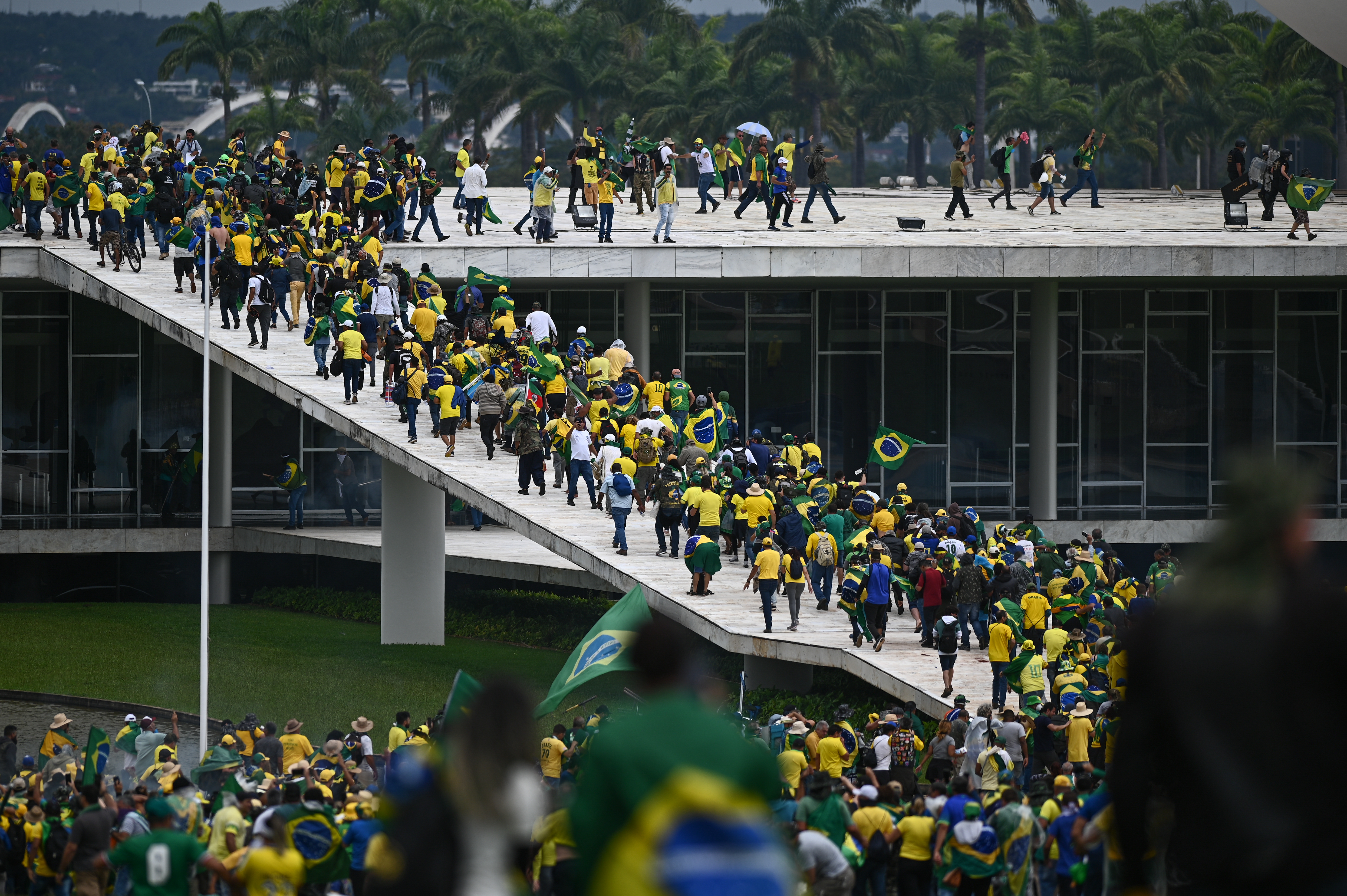 Reconstrucción del 8 de enero, el día en que la democracia brasileña se tambaleó