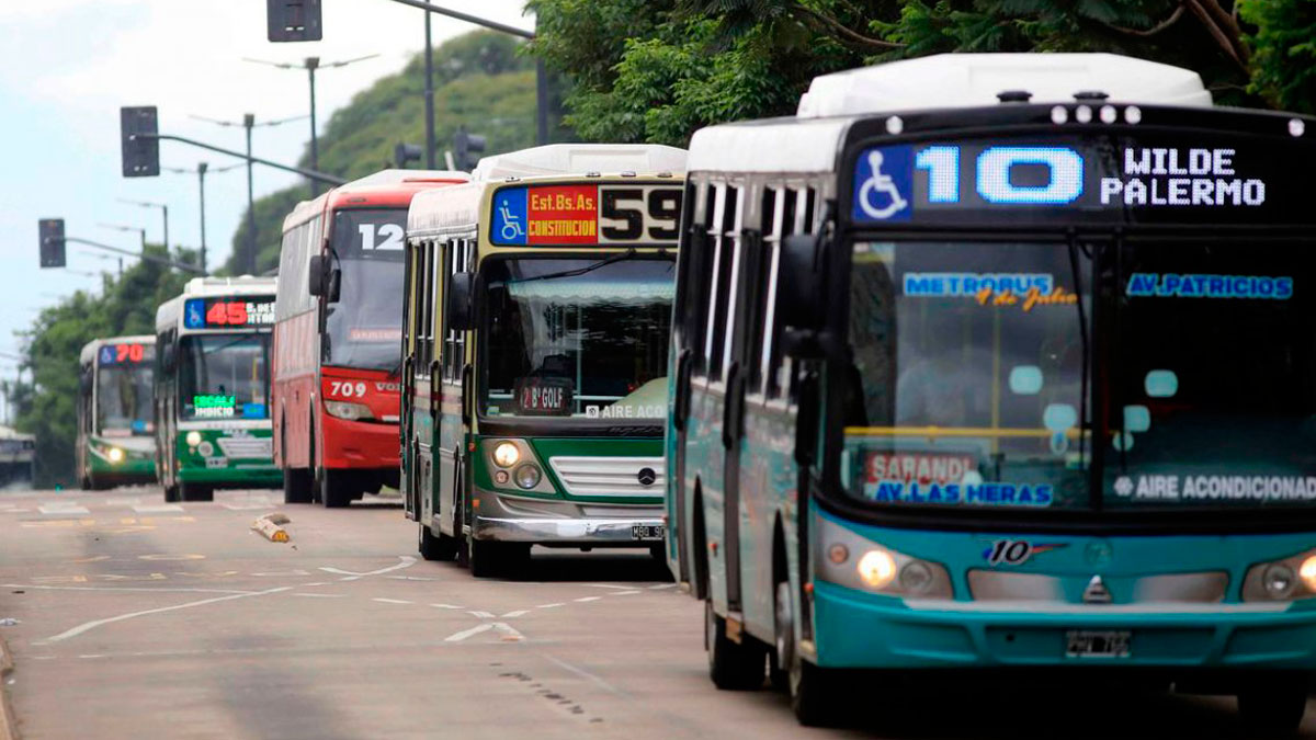 Desde el lunes aumenta el transporte de colectivos y trenes del AMBA «  Diario La Capital de Mar del Plata