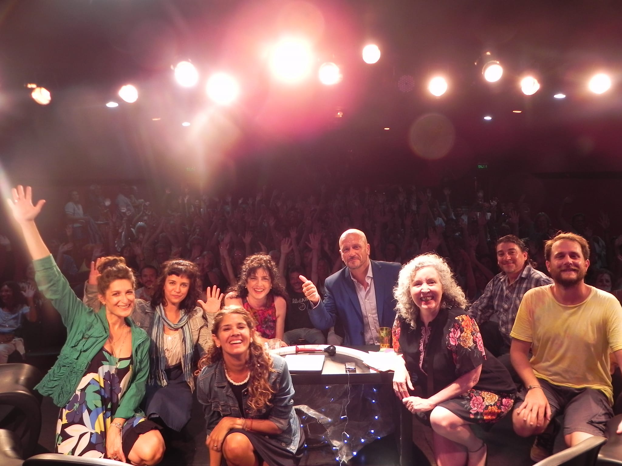 El elenco de Bajo Terapia.