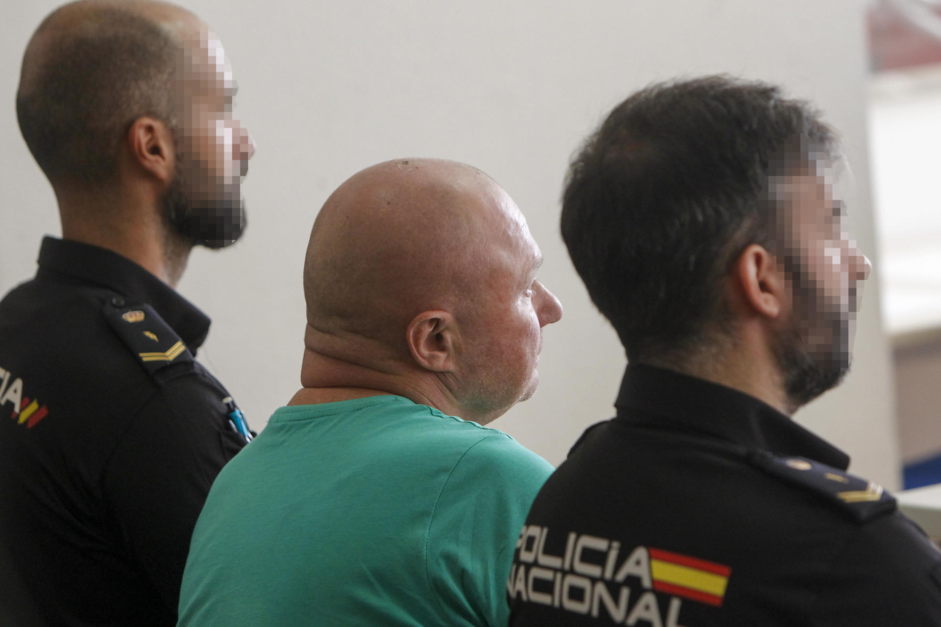El 'gastrojeta' escoltado por la Policía Nacional en un juicio. Foto: EFE | Morell | Archivo.