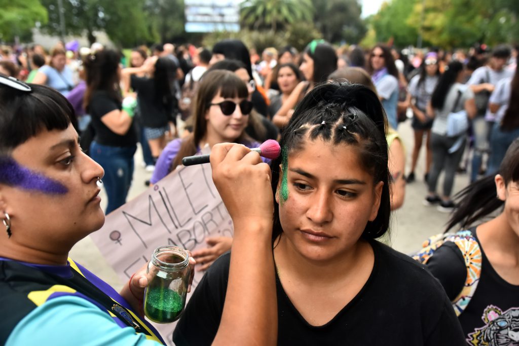8M en Mar del Plata: las mejores imágenes de la marcha de mujeres y ...
