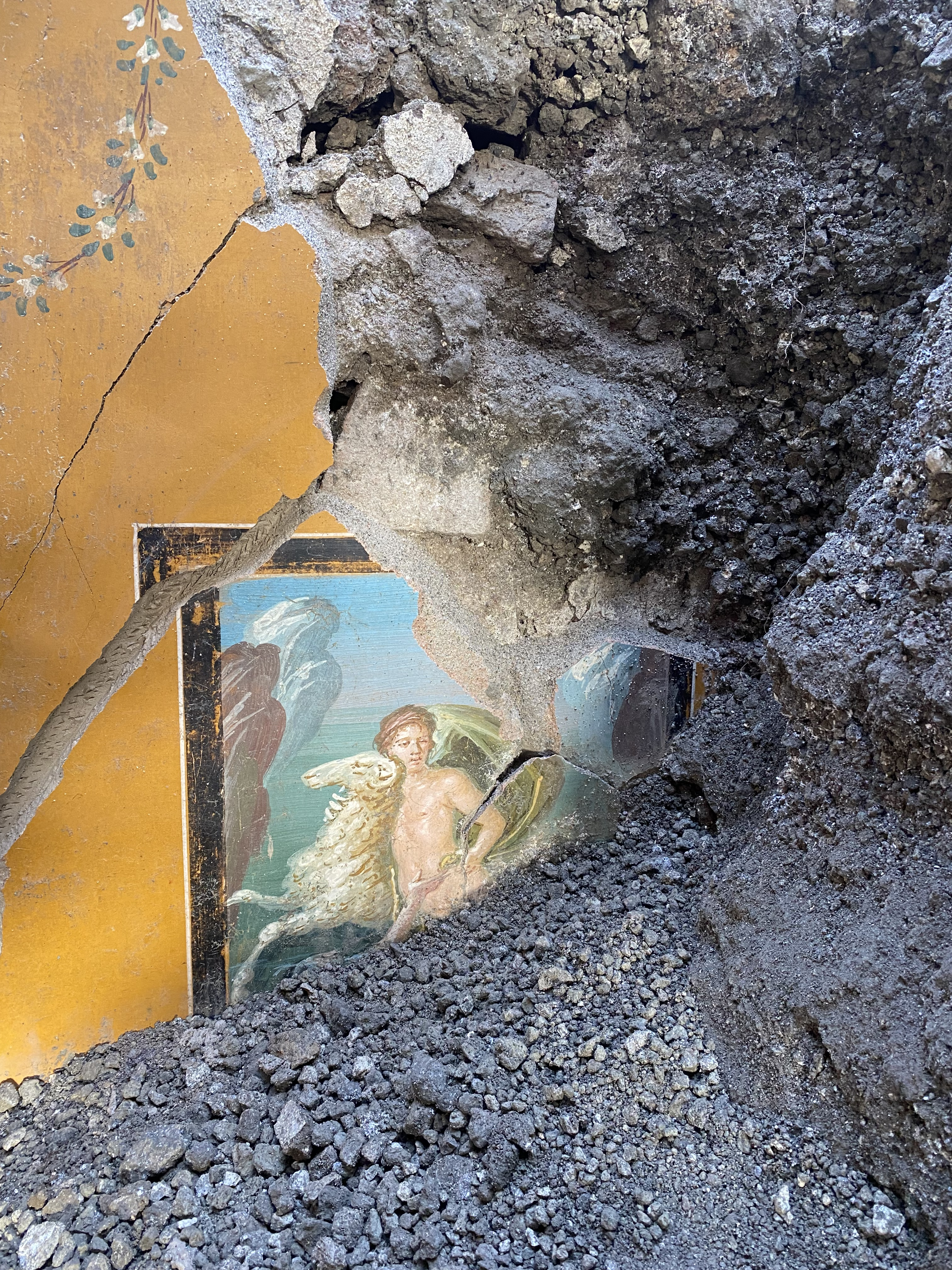 Un fresco con el mito de Helle y Phrixus reaparece en las excavaciones de Pompeya