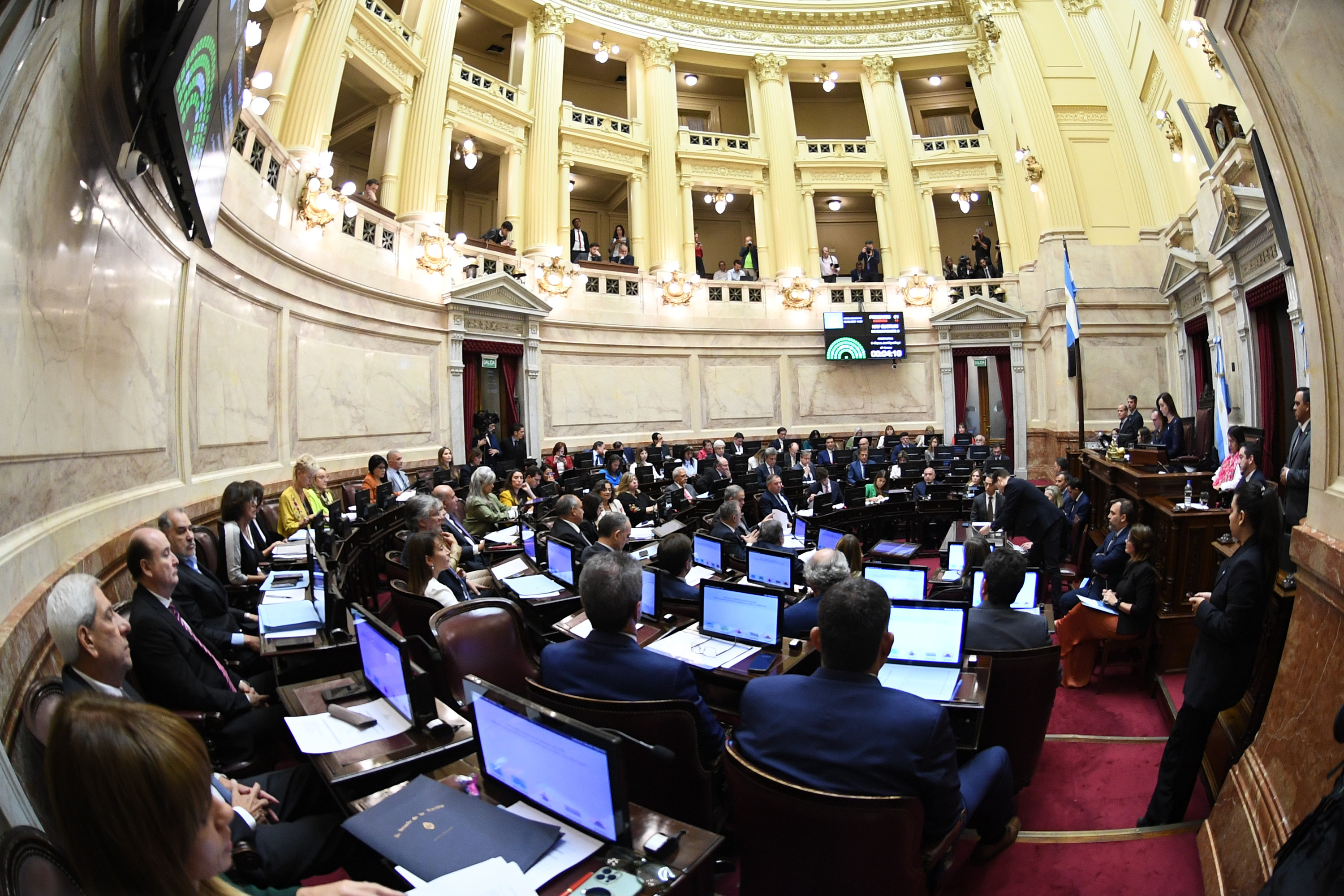 La Libertad Avanza logró esquivar el tratamiento sobre tablas de la ley de movilidad jubilatoria.
