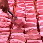 Extienden la quita de retenciones a la carne avícola y bovina
