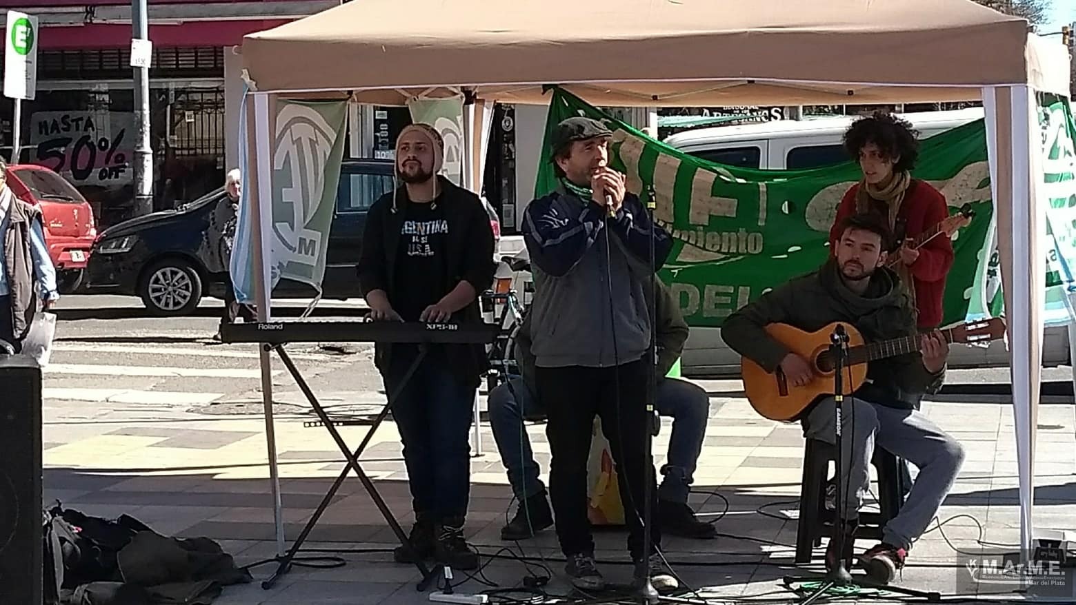 La banda participó en diversos festivales.