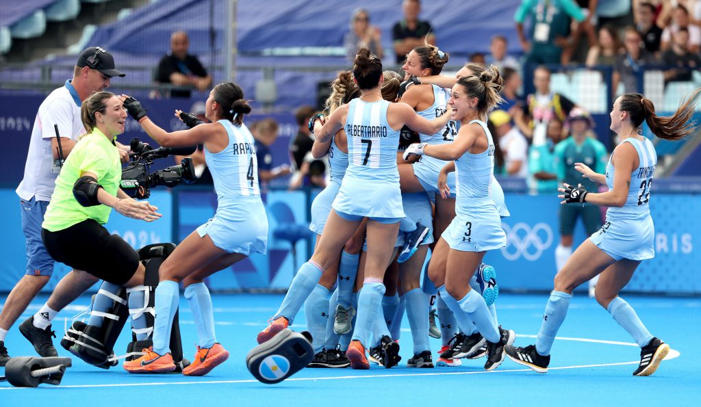 Las Leonas han logrado que subirse al podio olímpico parezca sencillo, con lo extremadamente difícil que es.