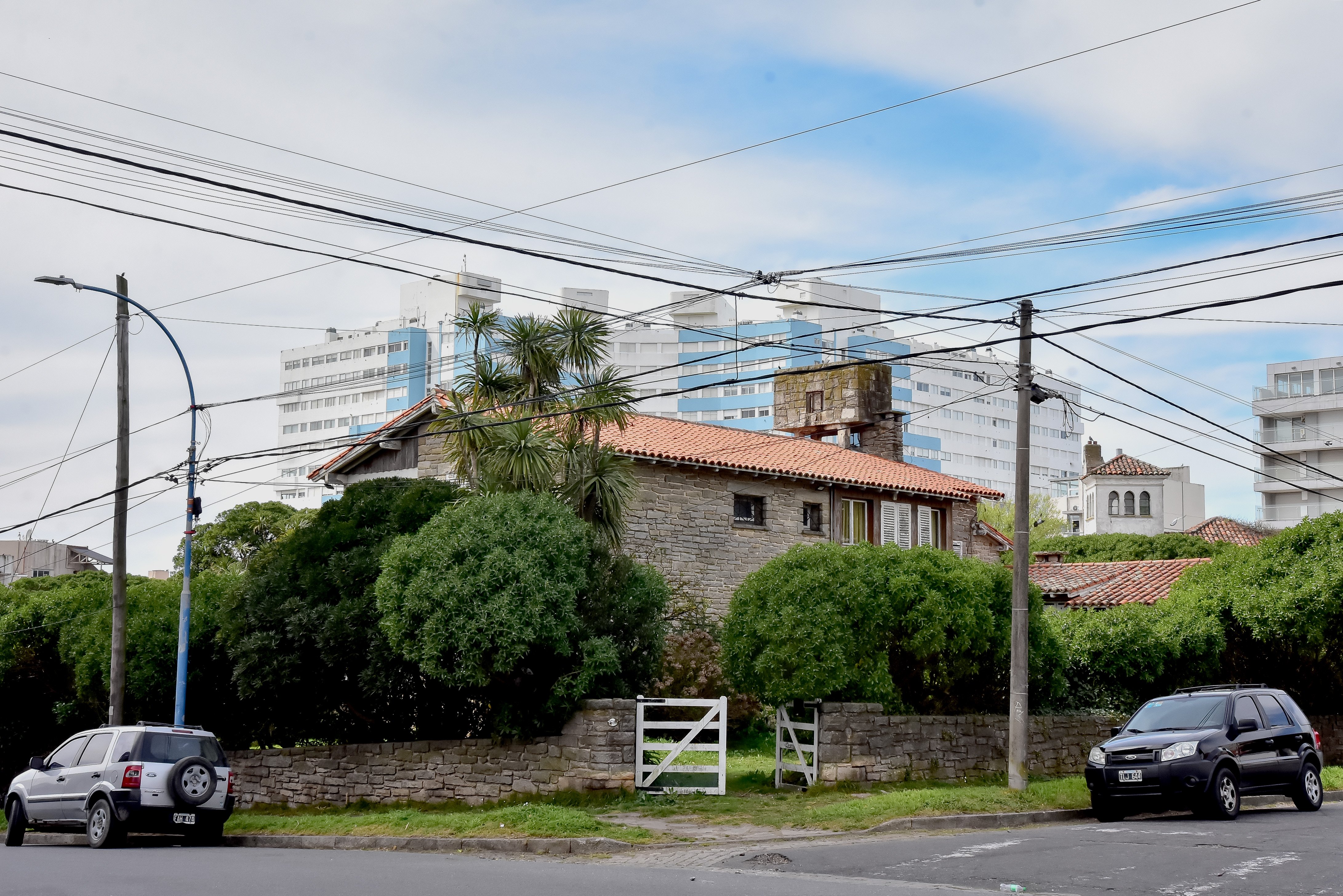 La manzana en que se construirá la torre de 35 pisos. 