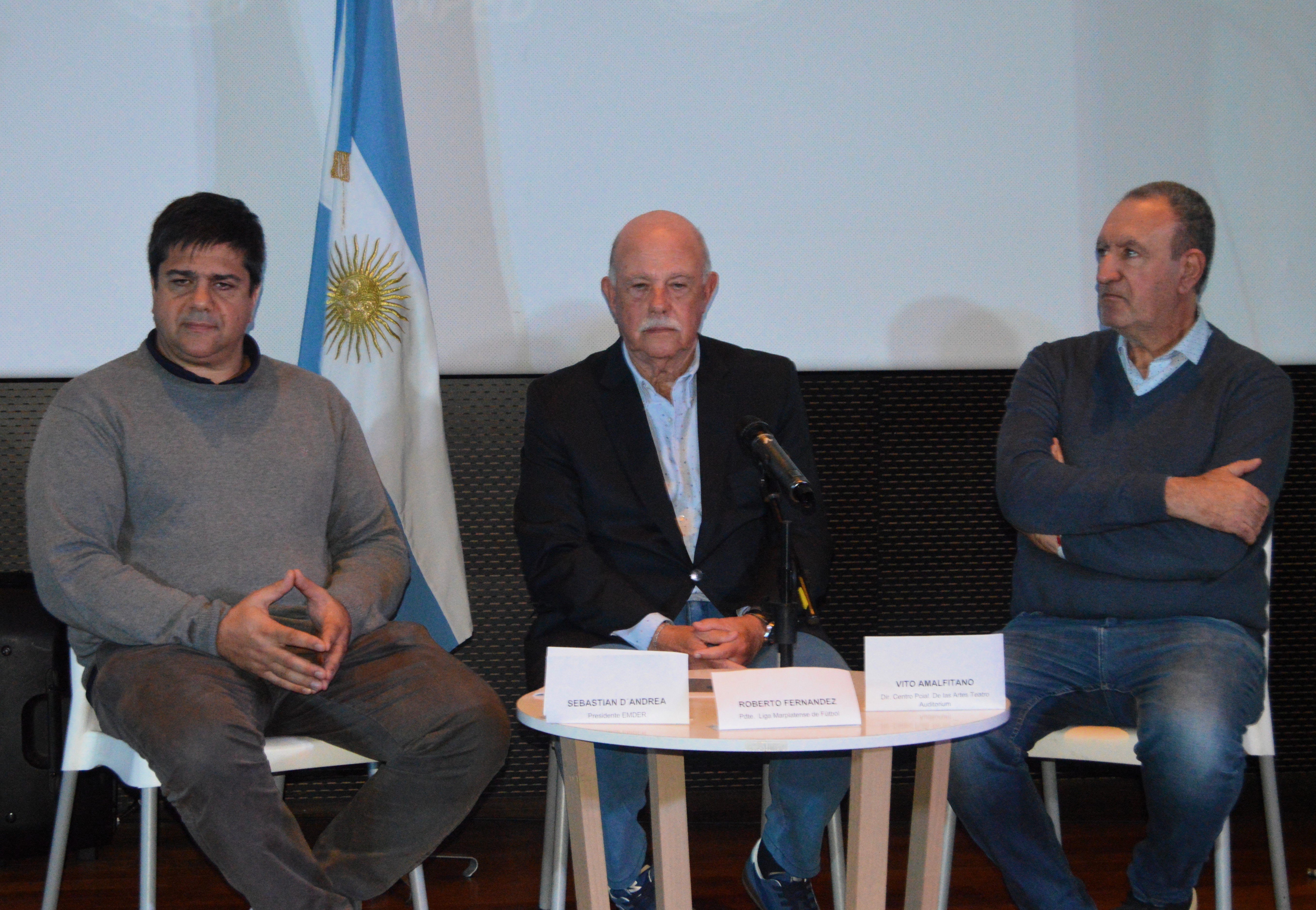 D'Andrea, Fernández y Amalfitano, durante el lanzamiento en el Museo MAR.