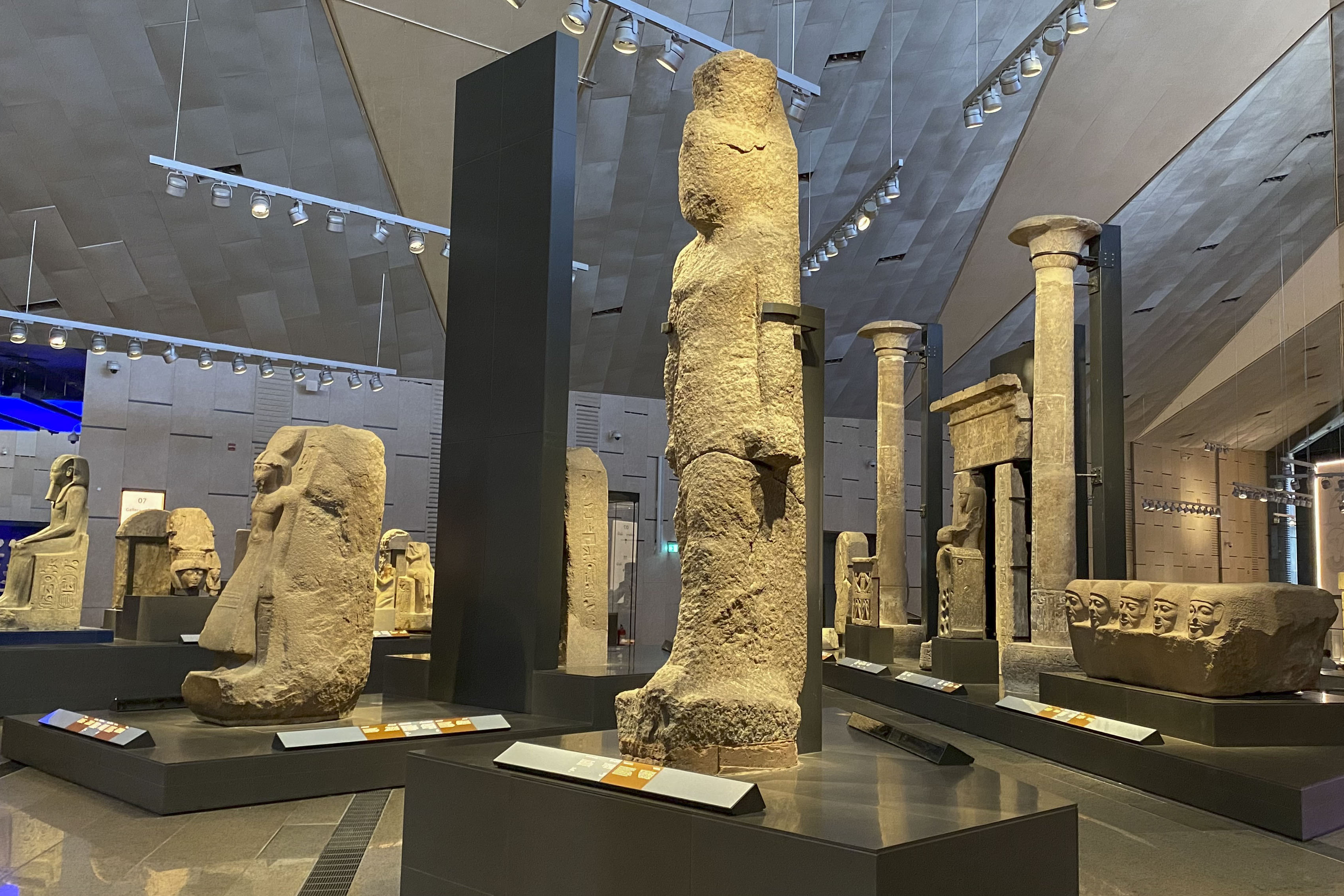 Egipto listo para exhibir al público 14.000 nuevas piezas en el Gran Museo Egipcio