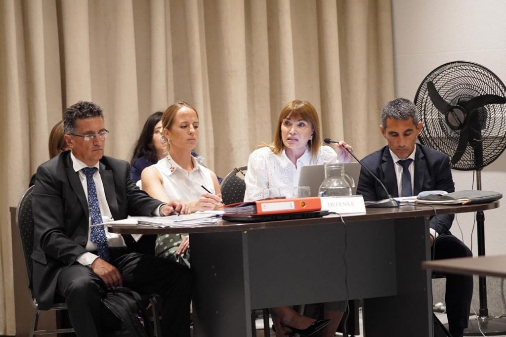 En el jury, los magistrados fueron representados por las abogadas Patricia Perelló y Mariana Fardín.