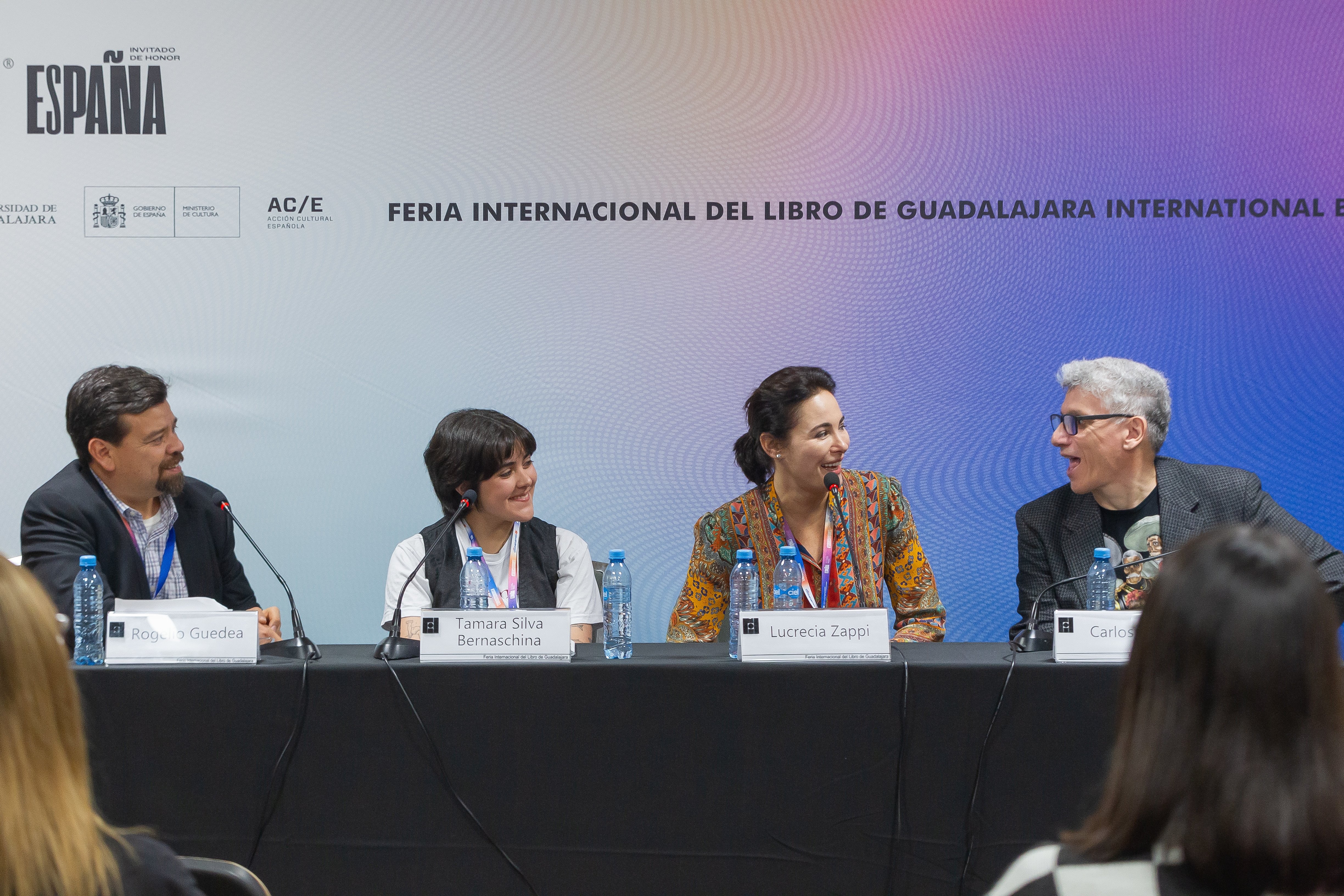 Tamara Bernaschina, Lucrecia Zappi y Carlos Aletto, moderado por Rogelio Guedea. Crédito Foto FIL/Eva Becerra.