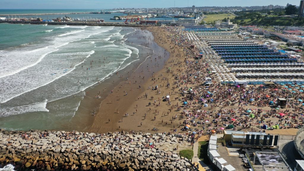 Playa Grande. (Foto: @dronmardelplata).