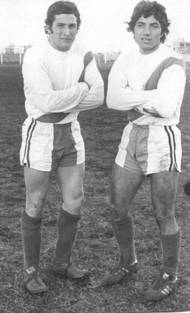 Carlos Baldino y Jorge Di Muro, integrantes de una muy buena delantera del River marplatense.