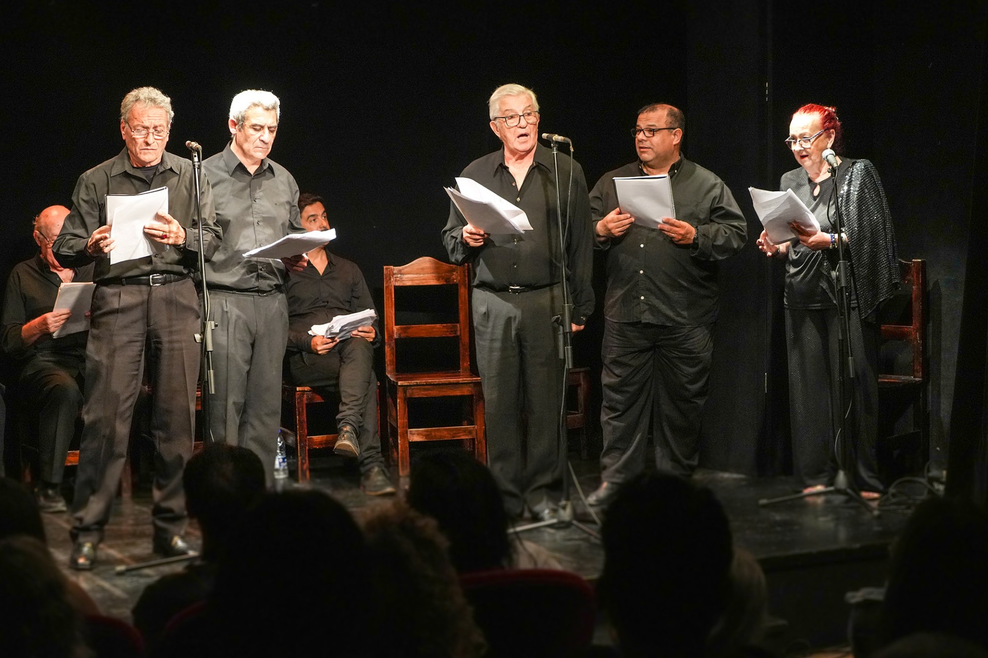 El elenco del radioteatro que representará "Orquesta de señoritas".