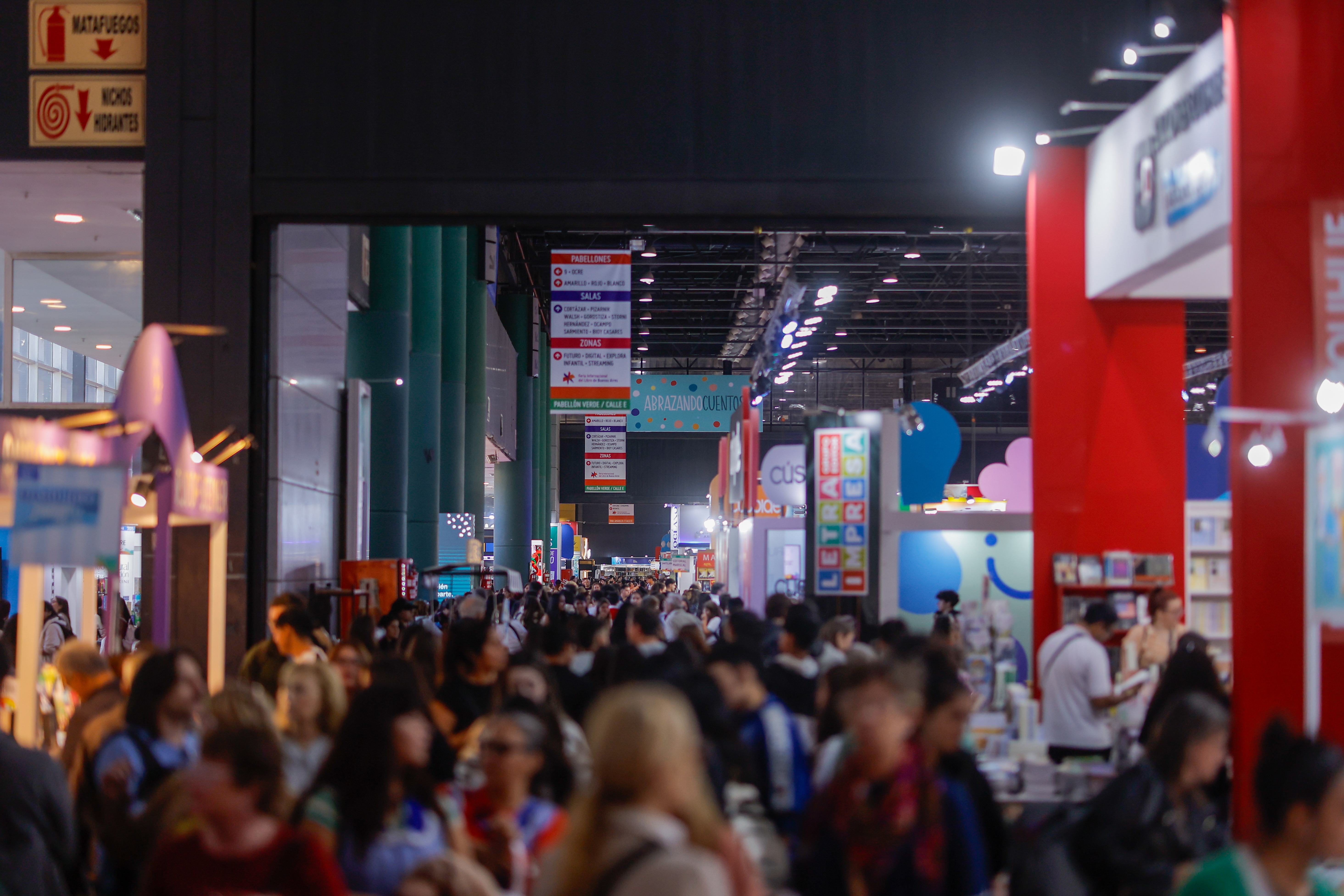 Último día de la Feria del Libro en Buenos Aires