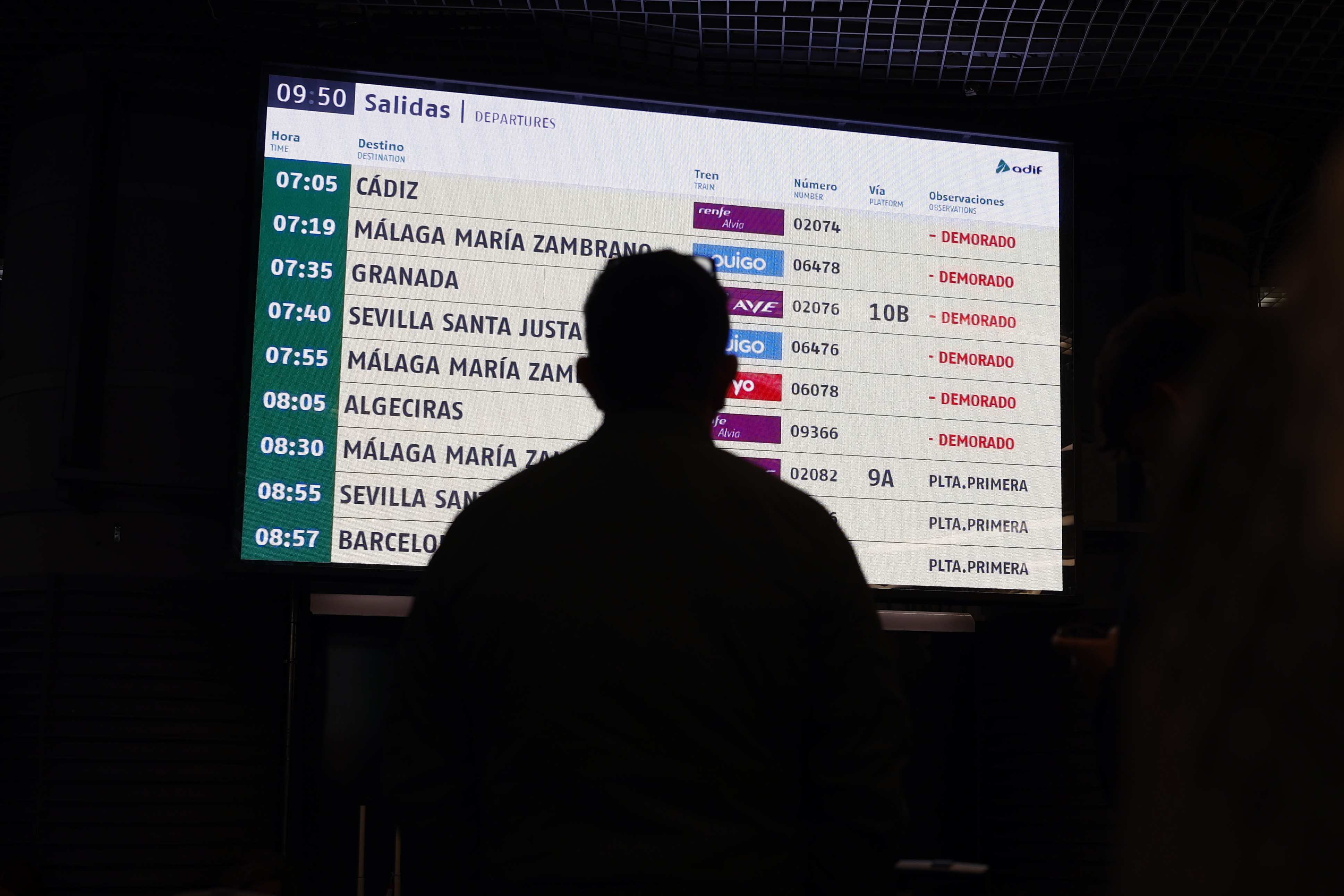 Madrid continua aislada del sur de España por un sabotaje en los trenes de alta velocidad