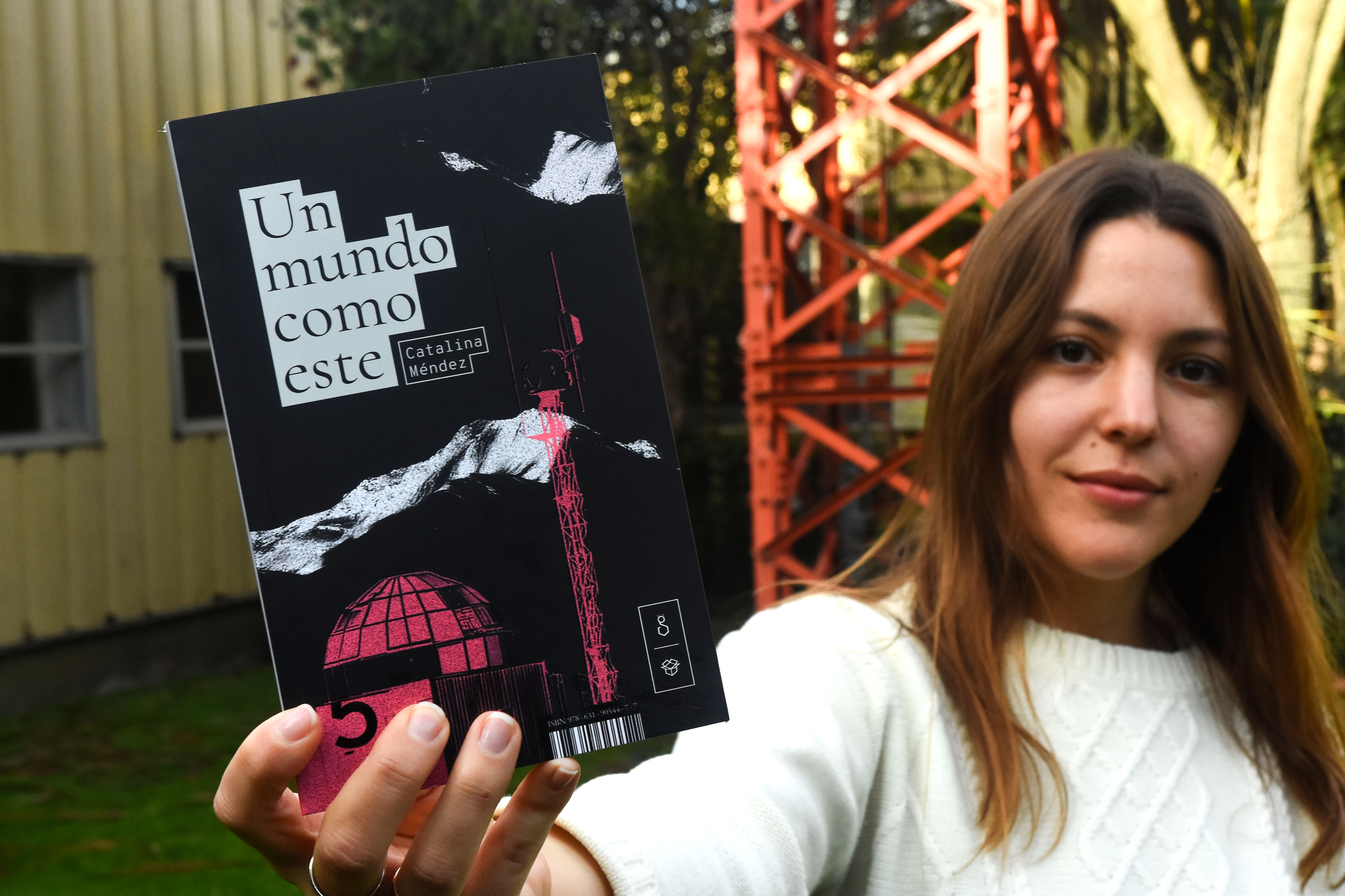 "Un mundo como este" es la primera novela de la escritora marplatense.