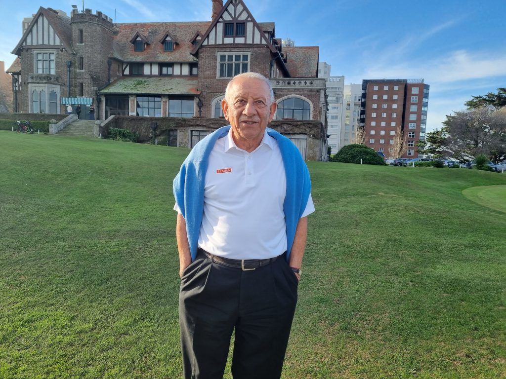 Foto: Matías Lescano. Vicente "Chino" Fernández, nuevo Socio Honorario del Mar del Plata Golf Club.
