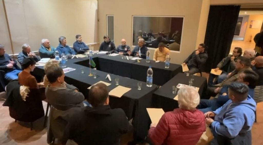 Con el puerto en crisis, volvió a reunirse la mesa intersectorial pesquera  después de 14 años « Diario La Capital de Mar del Plata