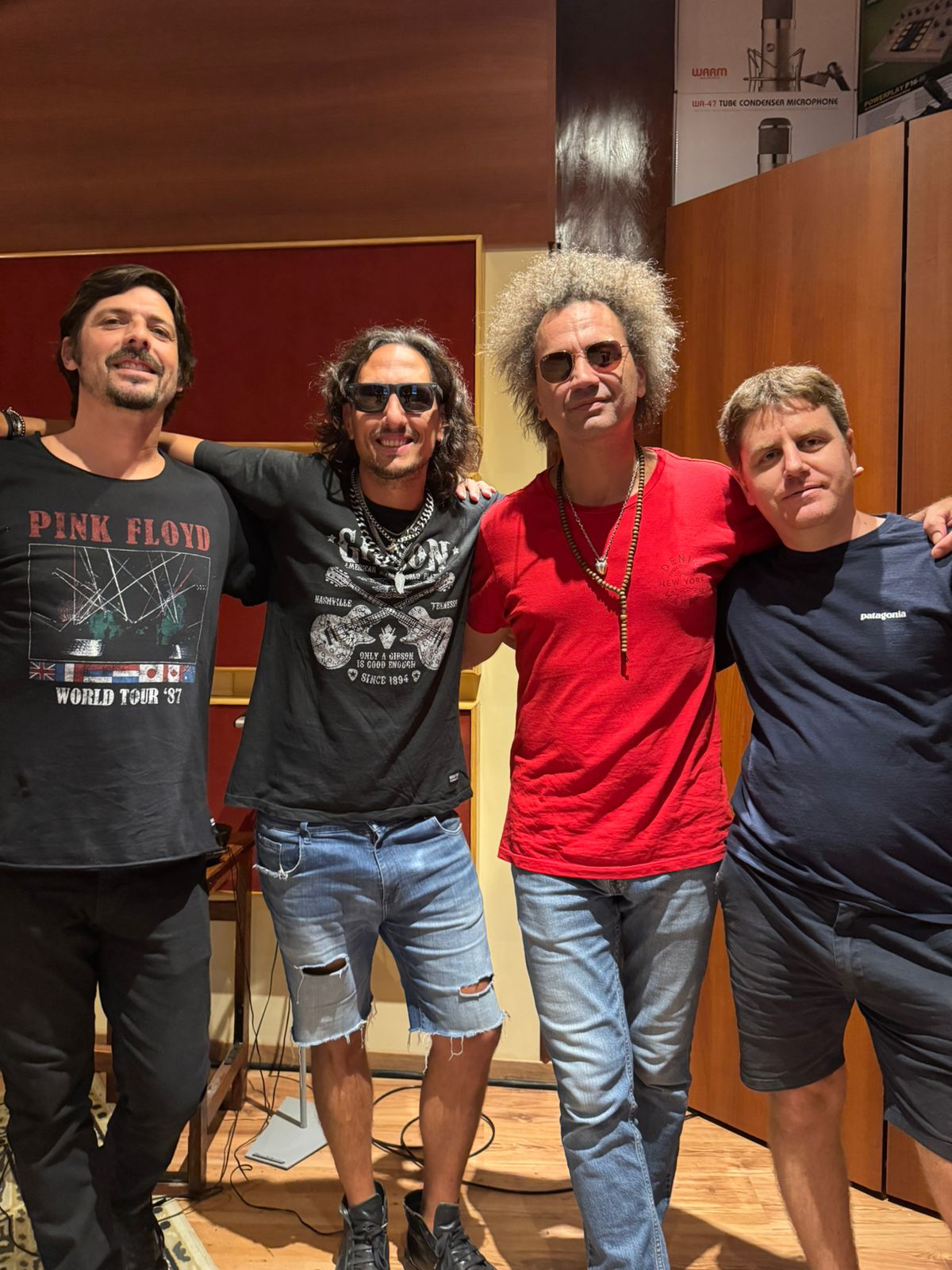 Los músicos de Supersol junto al rosarino Ike Parodi.
