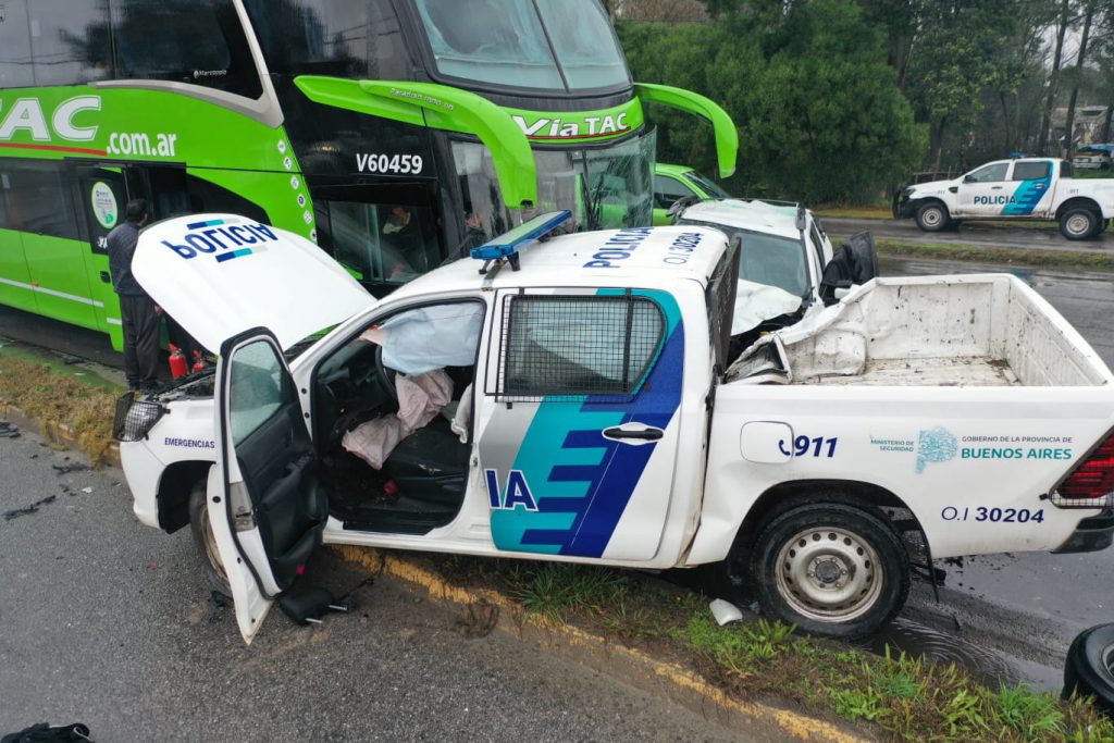 Paciente psiquiátrico roba un patrullero y causa grave choque - Image 3