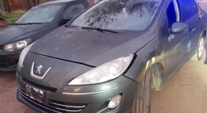 Vehículo utilizado por el detenido.