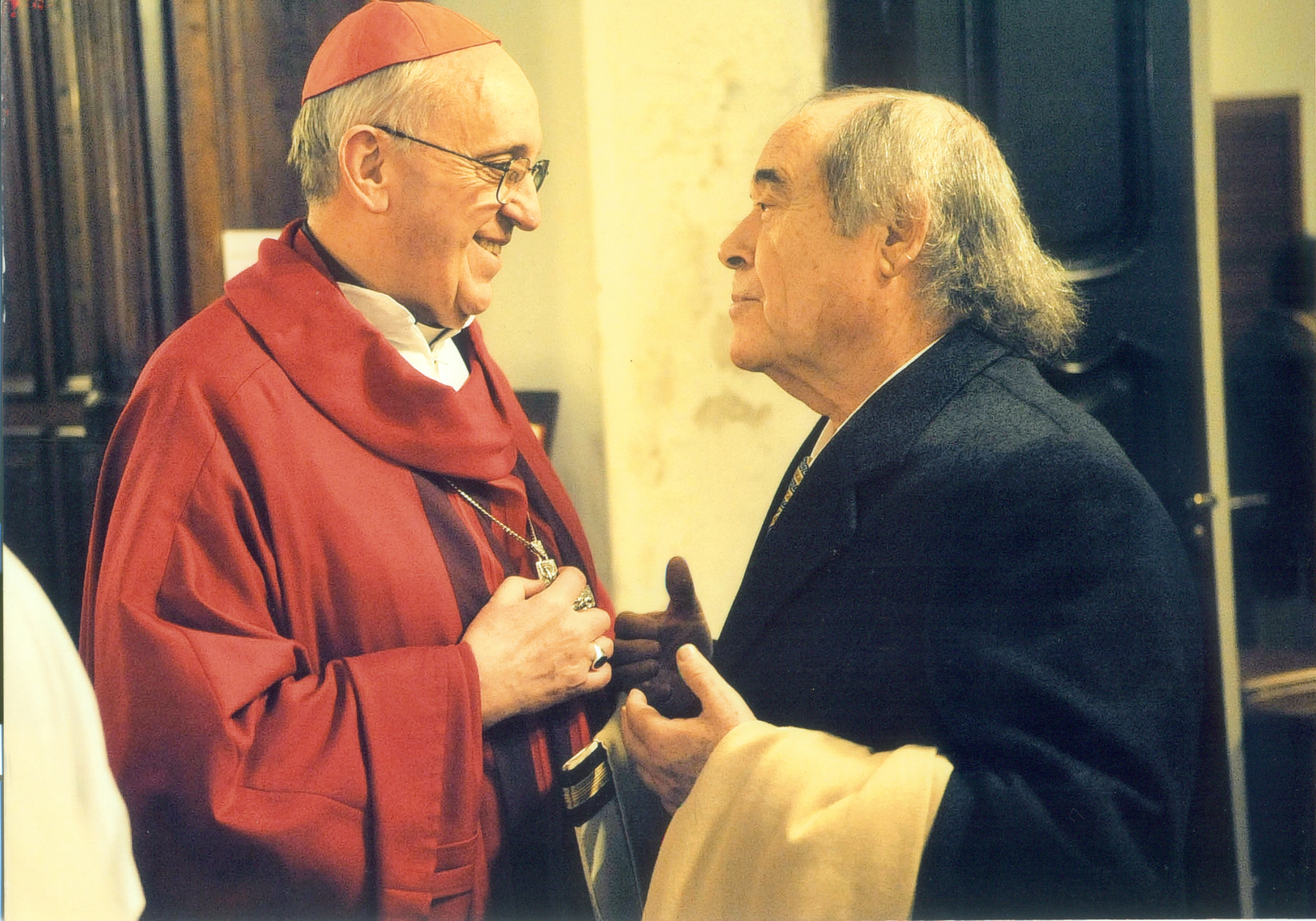El papa Francisco en diálogo con Florencio Aldrey.