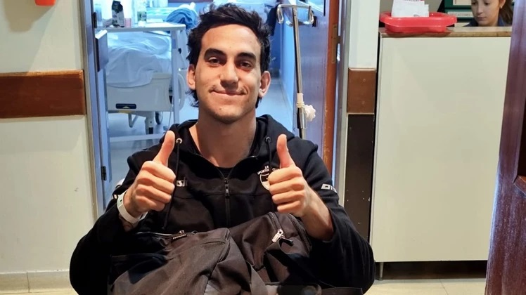 Lucas Cedarry dejó  este lunes la clinica en la que había sido internado.