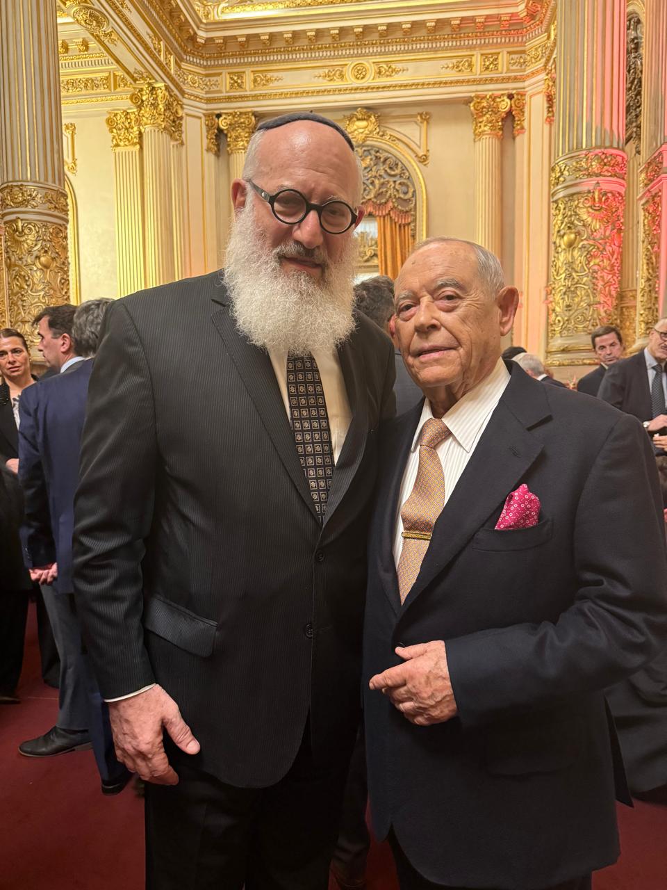 Florencio Aldrey, director de LA CAPITAL, junto al empresario Eduardo Elsztain, del Grupo IRSA. 