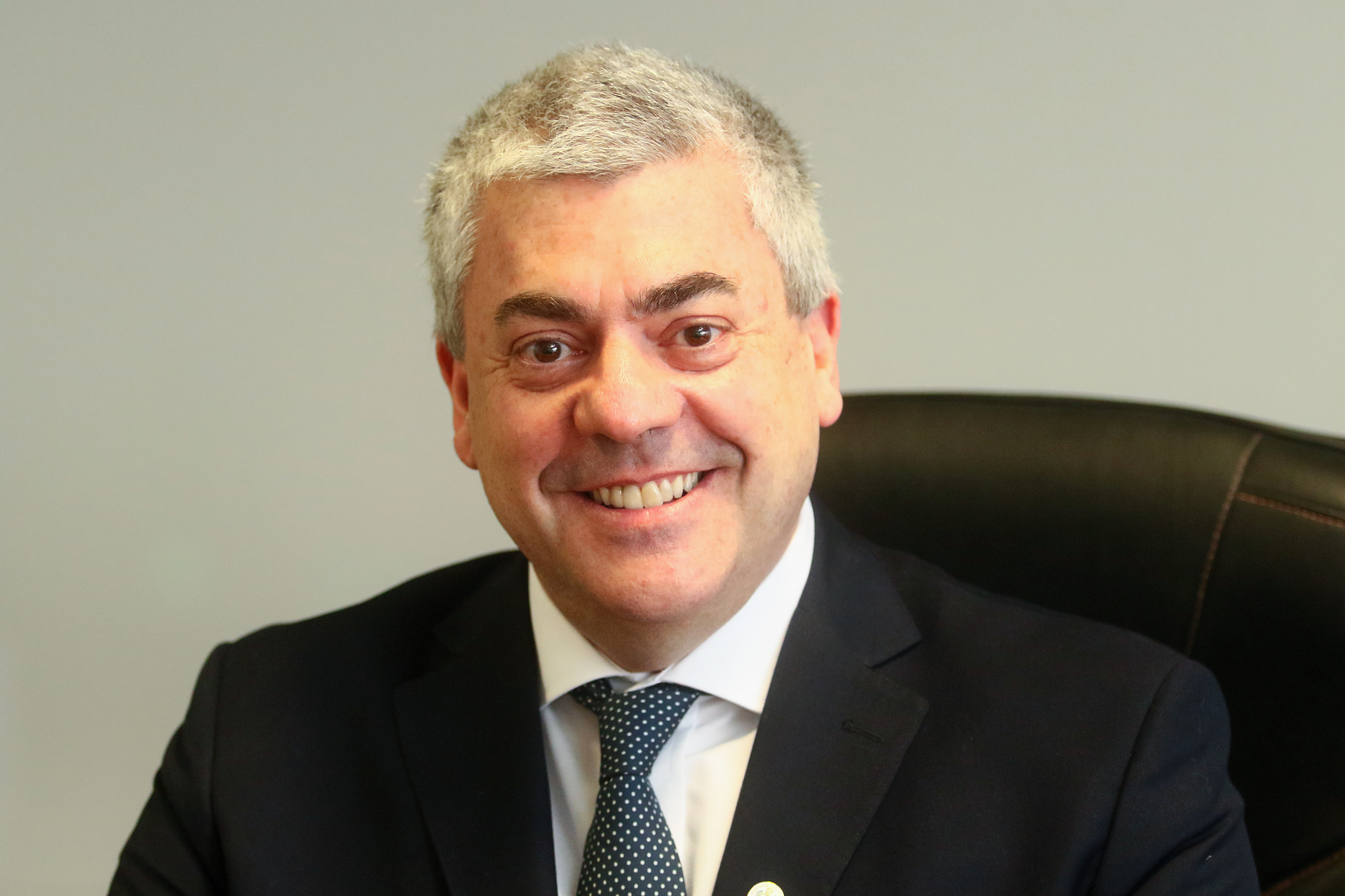 el Presidente de la Delegación, Not. Carlos Martín Pagni.