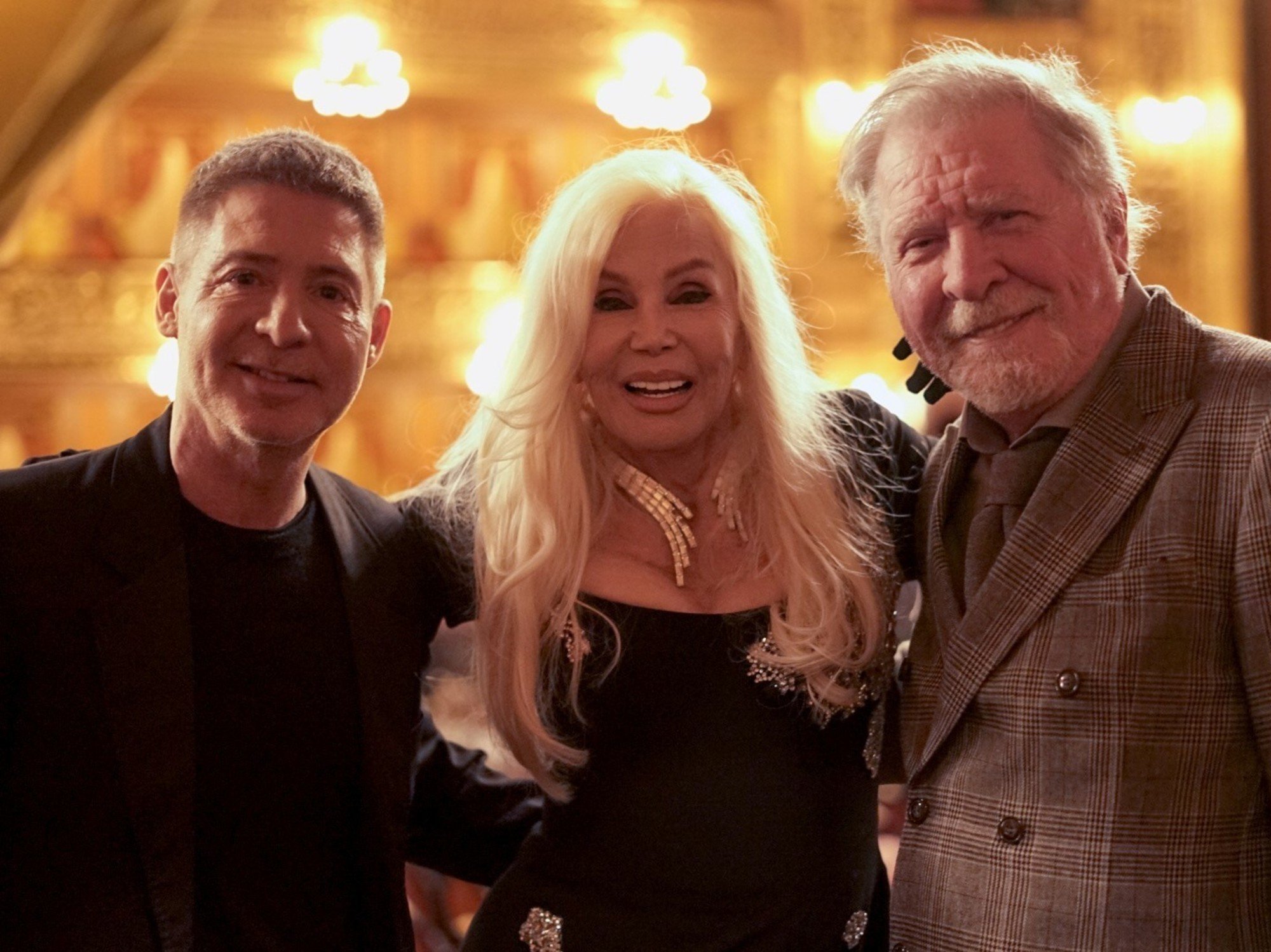 Adrián Suar, Susana Giménez y Arturo Puig, tres figuras del espectáculo, presentes en la celebración. 