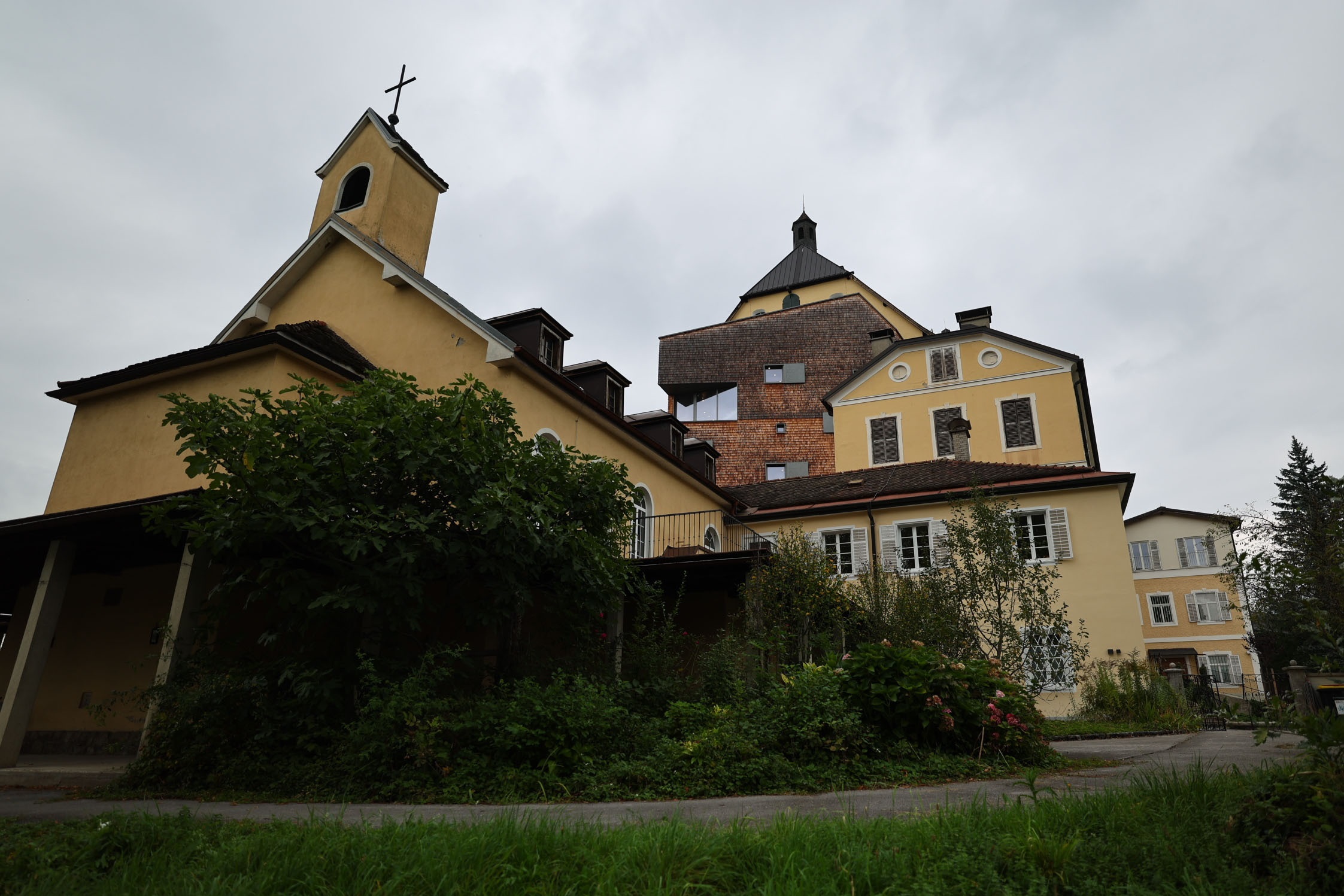 Three nuns return to their former convent in Austria