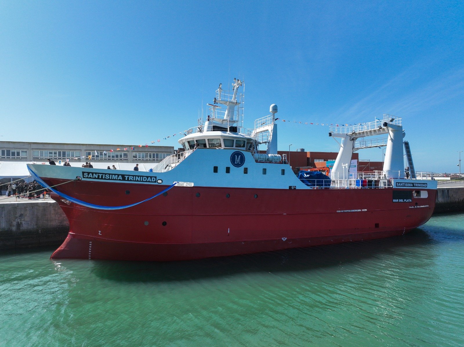 Presentaron el “Santísima Trinidad”, símbolo de orgullo y confianza para la industria naval - Image 1