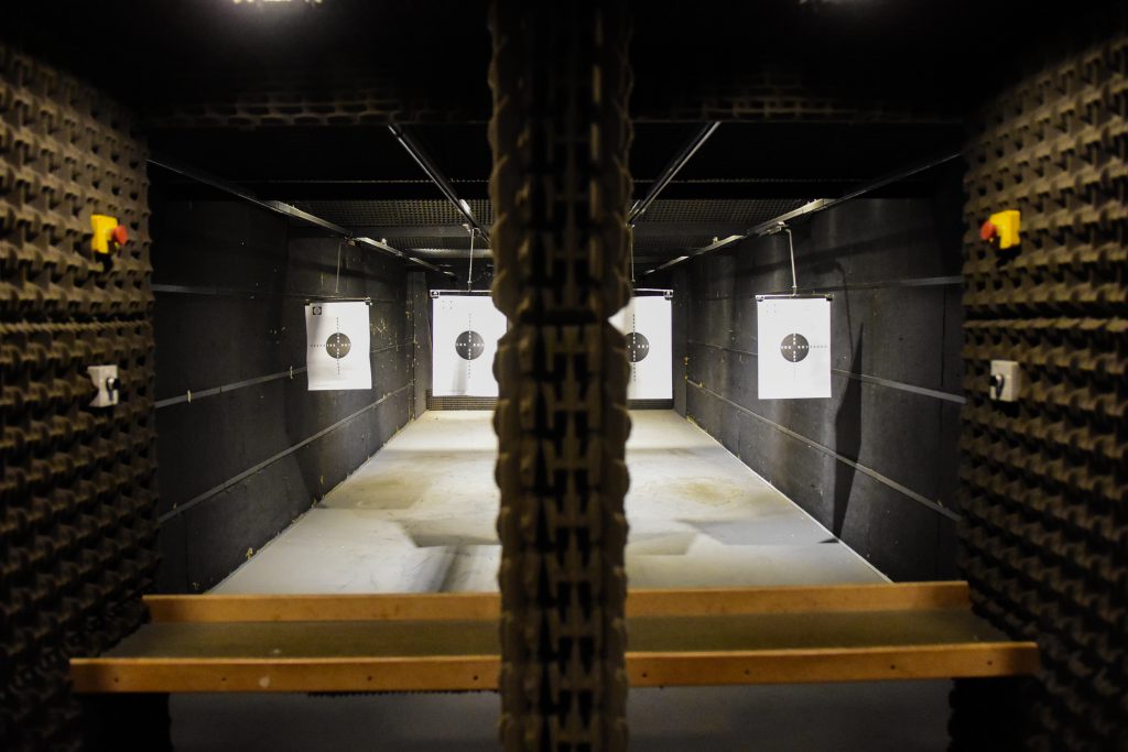 Universal Arms cuenta con polígono de tiro para poder tramitar la CLU.