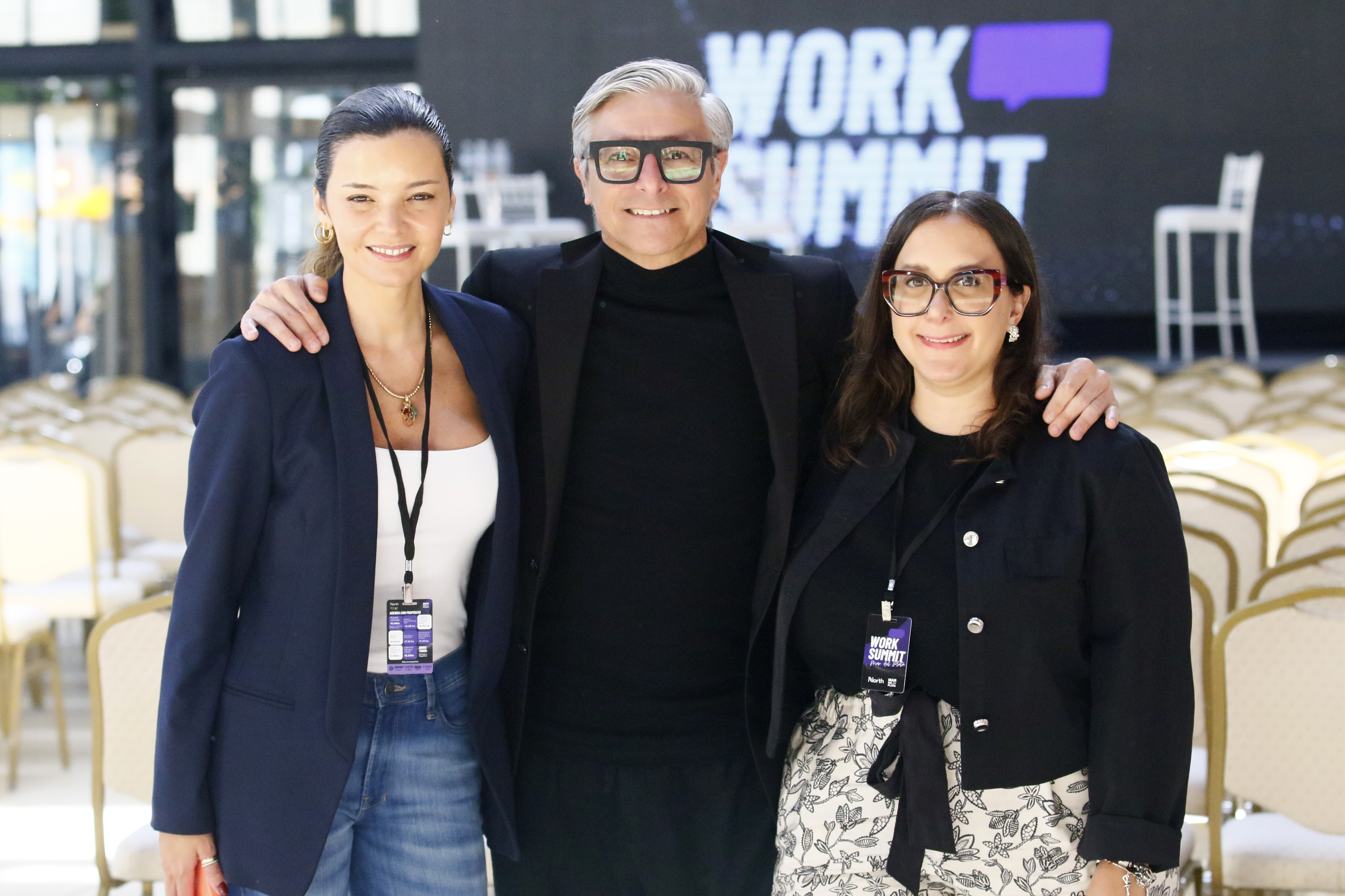 El fundador y CEO de Nawaiam, Horacio Llovet, junto a las coorganizadoras del "WorkSummit", Jésica Barrionuevo y Camila Luis.