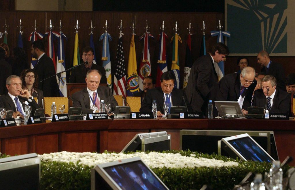 La Cumbre abundó en intensos debates y estuvo a punto de terminar sin una declaración final.