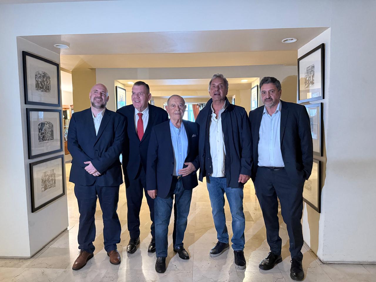 Alejandro Carrancio, Guillermo Montenegro, Florencio Aldrey, Daniel Scioli y Bernardo Martín.